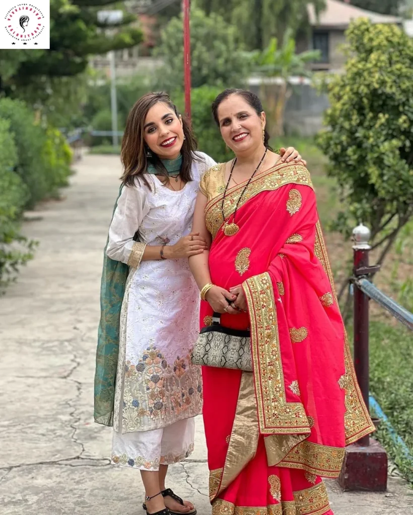 Aparna Devyal with her Mother (2)